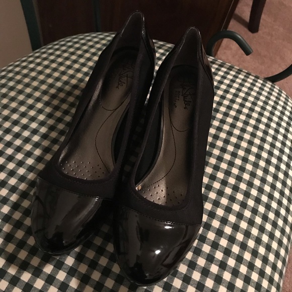 Black Wedge Shoes - Picture 1 of 5